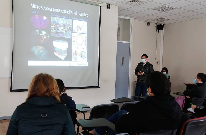 Doctorados en Neurobiología y Políticas Públicas U. Mayor abren sus puertas